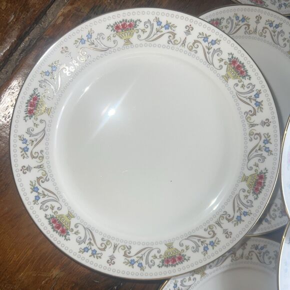 TEN Hutschenreuther 32400 Germany Gold Trim Scroll And Floral Salad Plates EXC!! - Picture 5 of 8